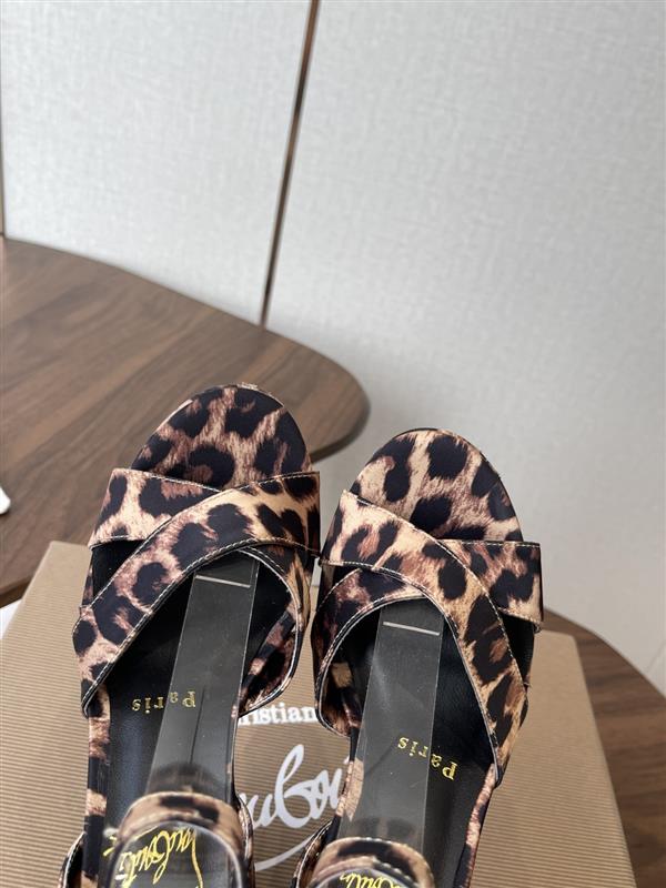 2025112810105018 340